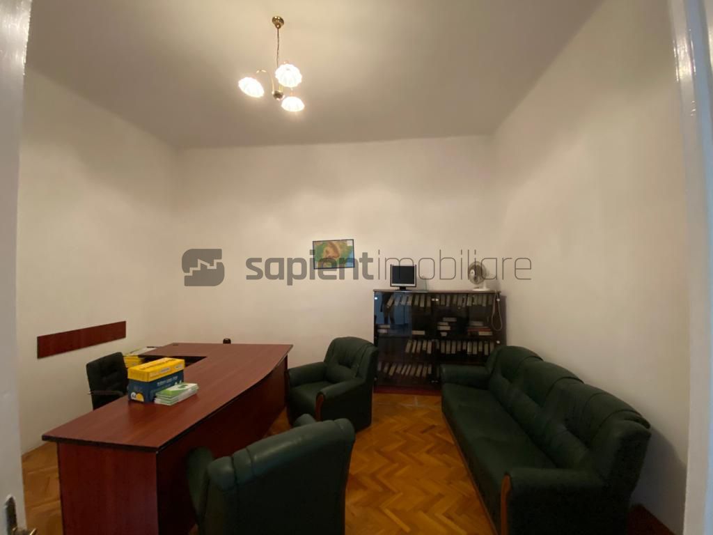 Sapient | Casa situata in zona ultracentrala, strada Dunarea - Poză 3