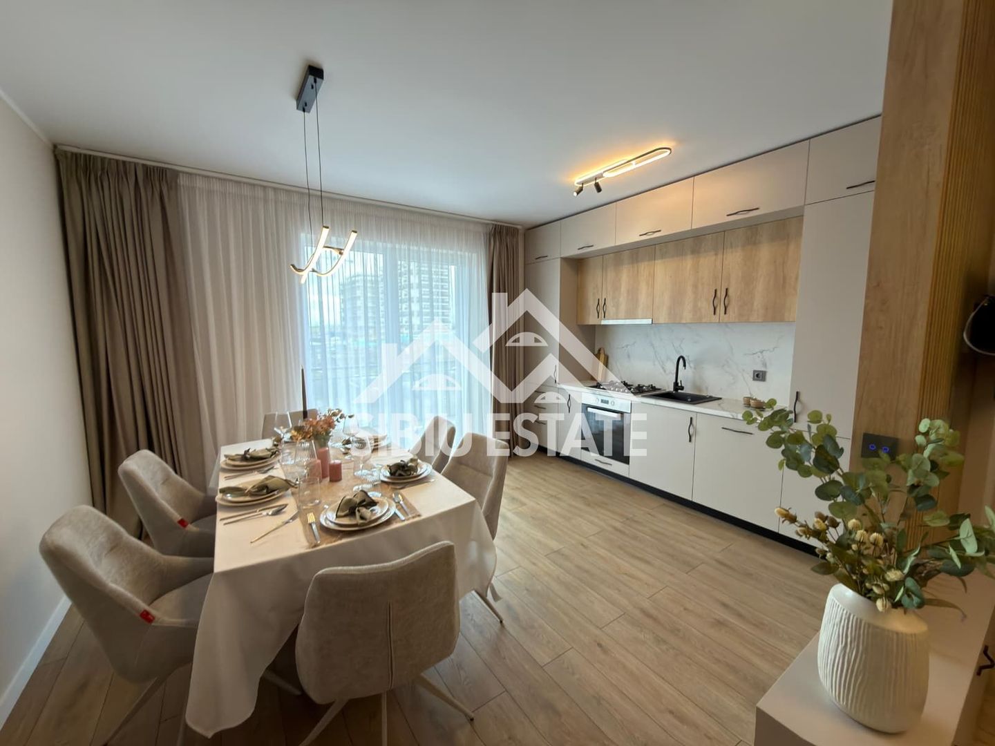 Apartament 3 Camere Finisat , Balcon, Parcare Inclusă,Doamna Stanca - Poză 3