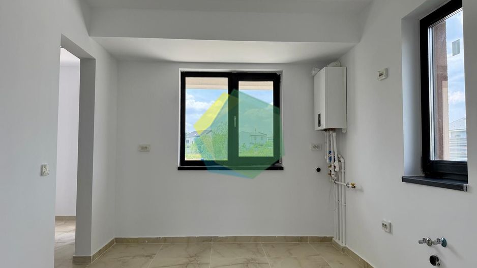 Vila duplex moderna nouă în Otopeni | Curte 160mp | Mutare imediată - Poză 8