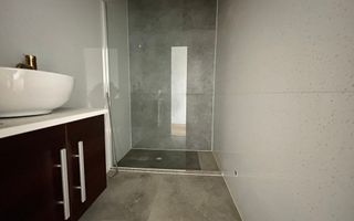 Pensiune cu piscina in constructie - Poză 6