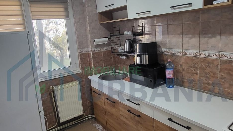 Apartament 4 camere decomandat, Podu Roș, la 14 minute de Palas - Poză 5