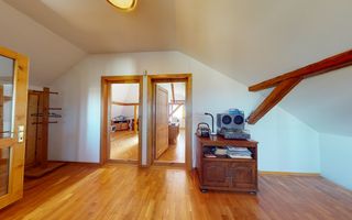 Casa deodebita zona Sacele -central - Poză 10