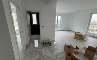 Terasa 40 mp. Zona Buziasului. Luminos. - Poză 15