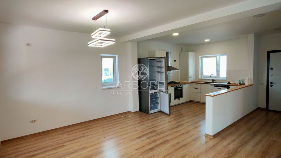 Vila 4 camere - 3 bai | Ideal pentru familie zona Otopeni pet friendly - Poză 3