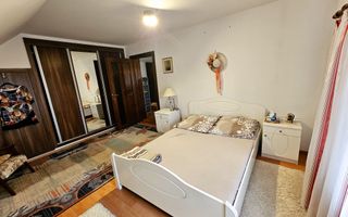 Casa 6 camere, 715 mp teren, langa Cetatea Alba Carolina - Poză 12