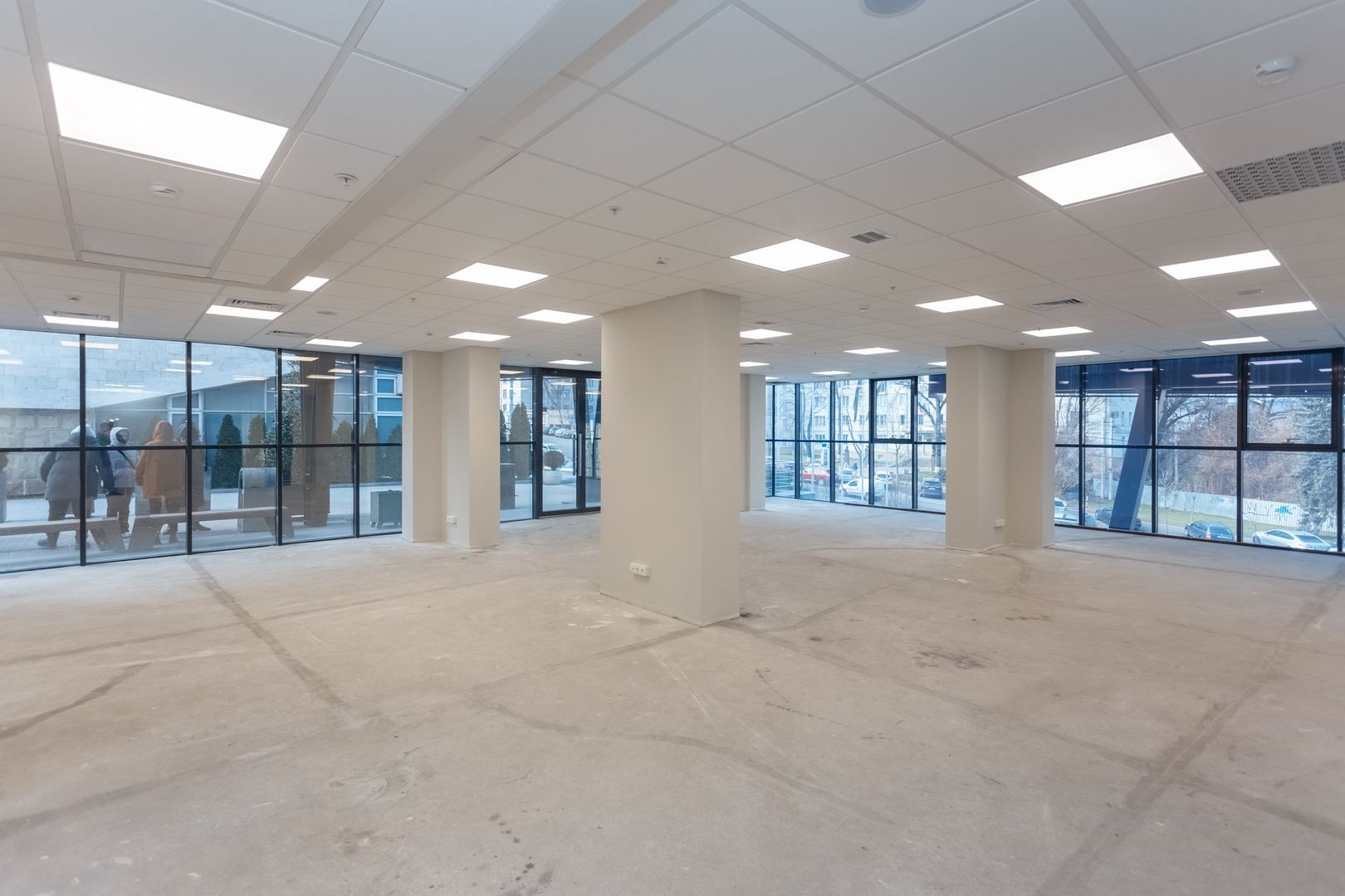 Spațiu Comercial. Business Centrul ROYAL TOWER - Poză 6
