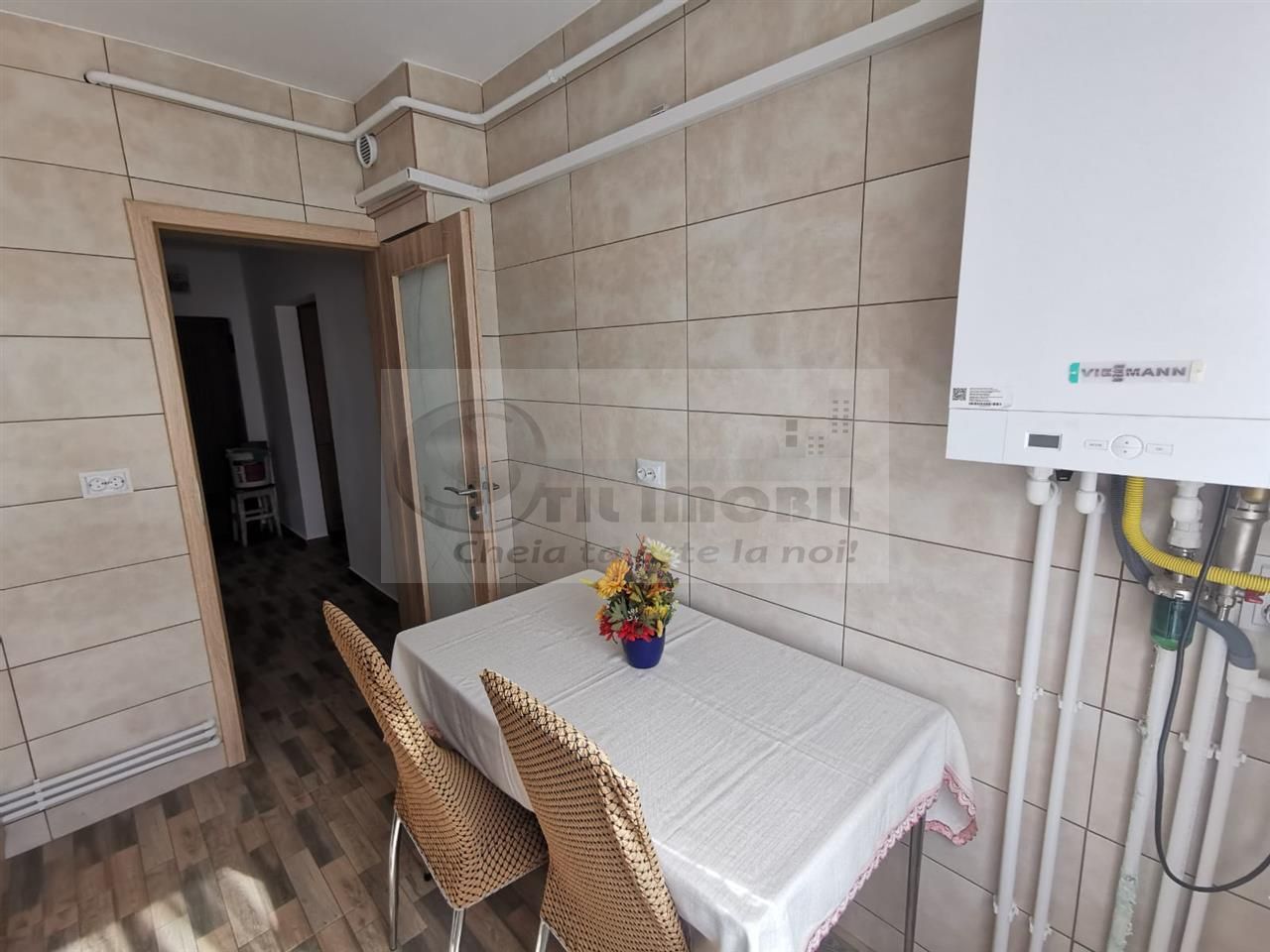 Apartament 2 camere recent renovat  Alexandru cel Bun 400 euro - Poză 5