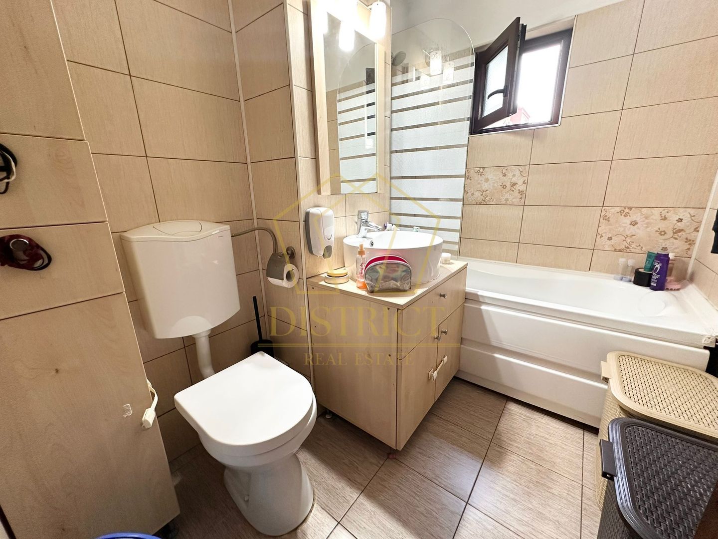 Apartament spatios cu 3 camere | Calea Sagului - Poză 13