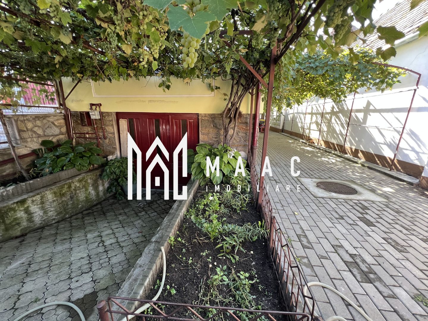 Casa tip duplex I 4 camere I Garaj I Zona Calea Poplacii - Poză 3