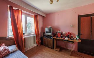 Apartament Trivale et.1 linga Piata si Sc.12 - Poză 5
