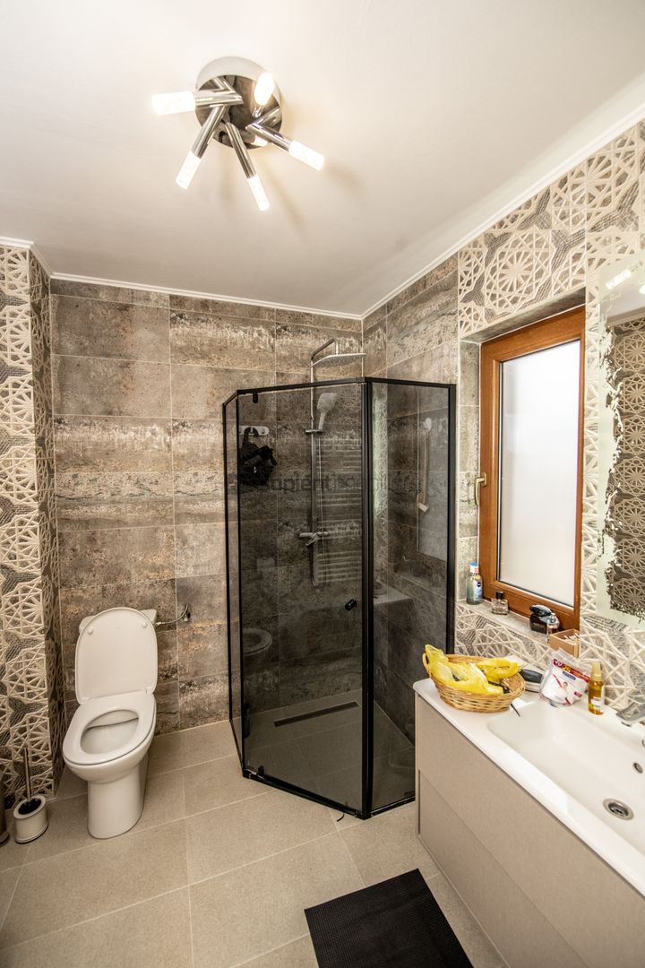 Sapient | Casă renovată situată la intrarea în loc. Nojorid - Poză 12