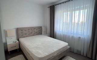 Spatios si gata de mutat | 2 camere | balcon + pivnita | Strand - Poză 2