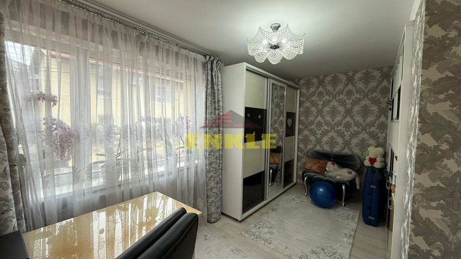 De vanzare Vila situata Ultracentral-425 mp - Poză 11