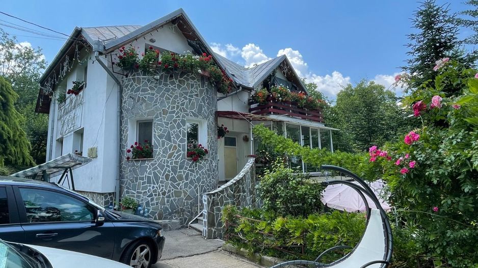 Vila în Breaza 230mp – Curte cu o priveliste superba -3.155mp - Poză 8