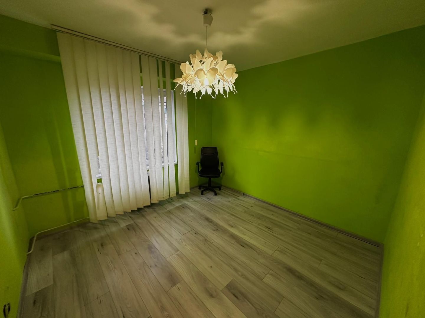 Apartament 3 camere Velenta - Poză 2