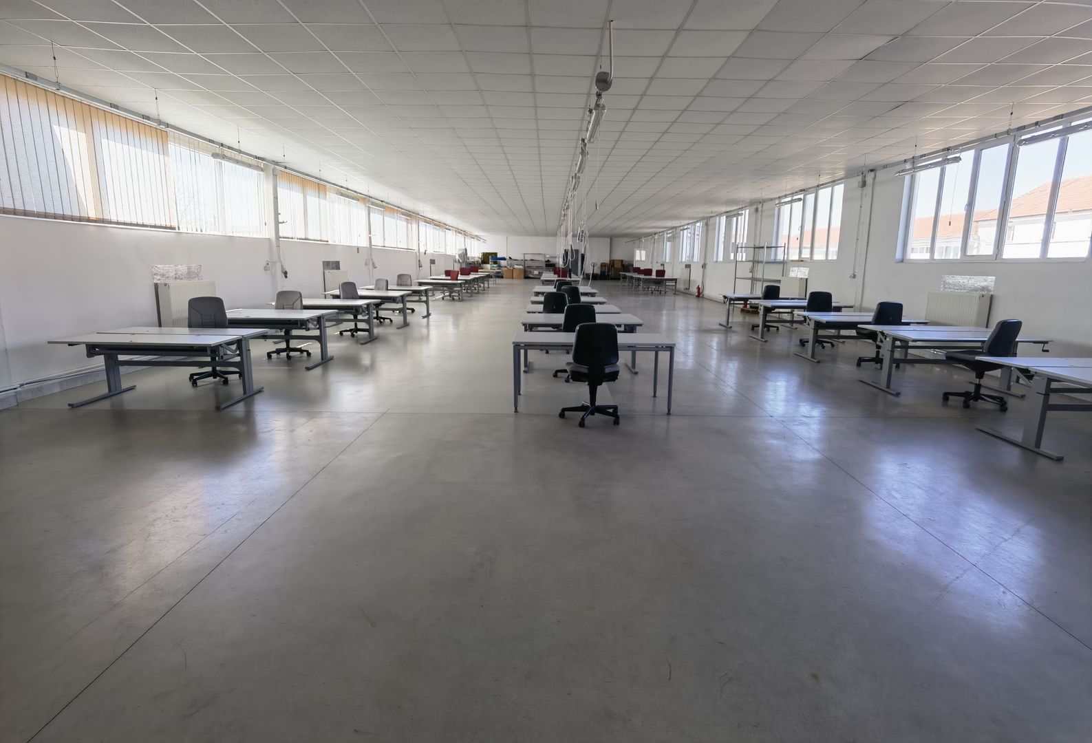 Proprietate industriala  la 35 km de TM - Poză 27