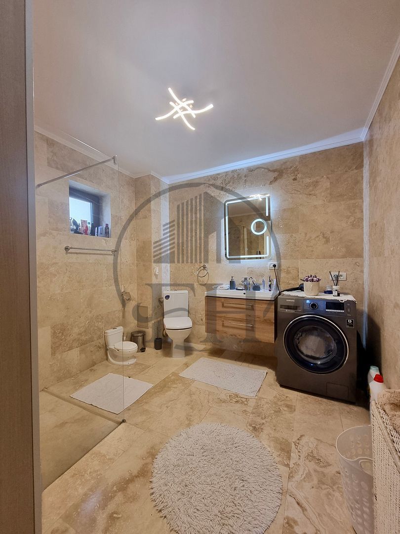 VANDUT/ SOLD - Casa / Vila de vanzare Valu lui Traian - Poză 20