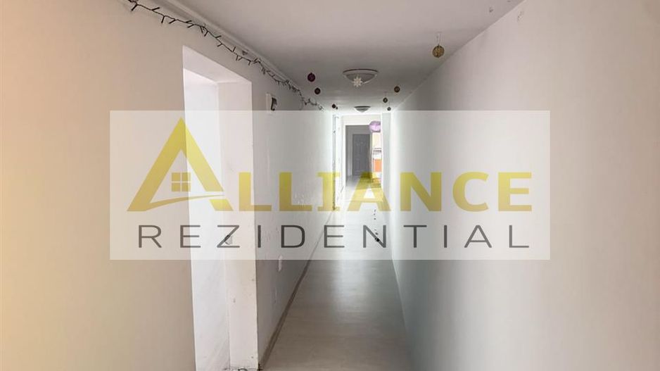 Apartament mare 4 camere â 145 mp compartimentare eficienta - Poză 16