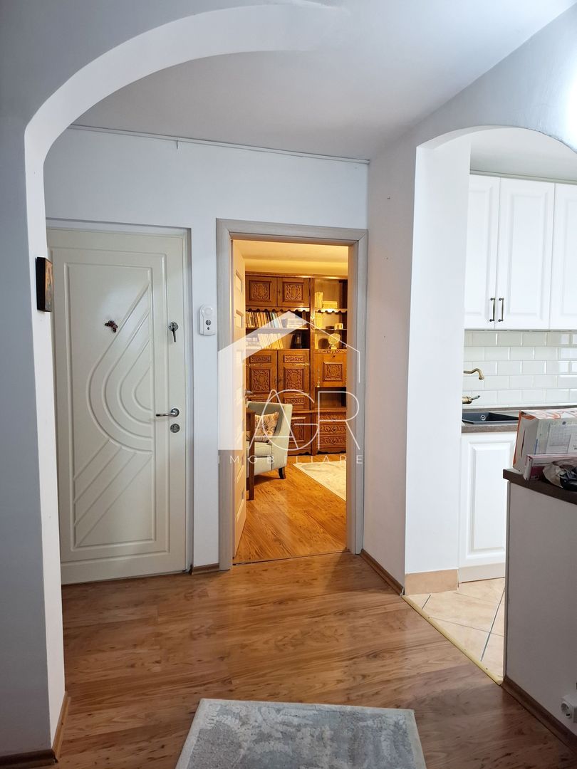 Apartament cu 2 camere, decomandat, zona B-dul. Bucuresti - Poză 11