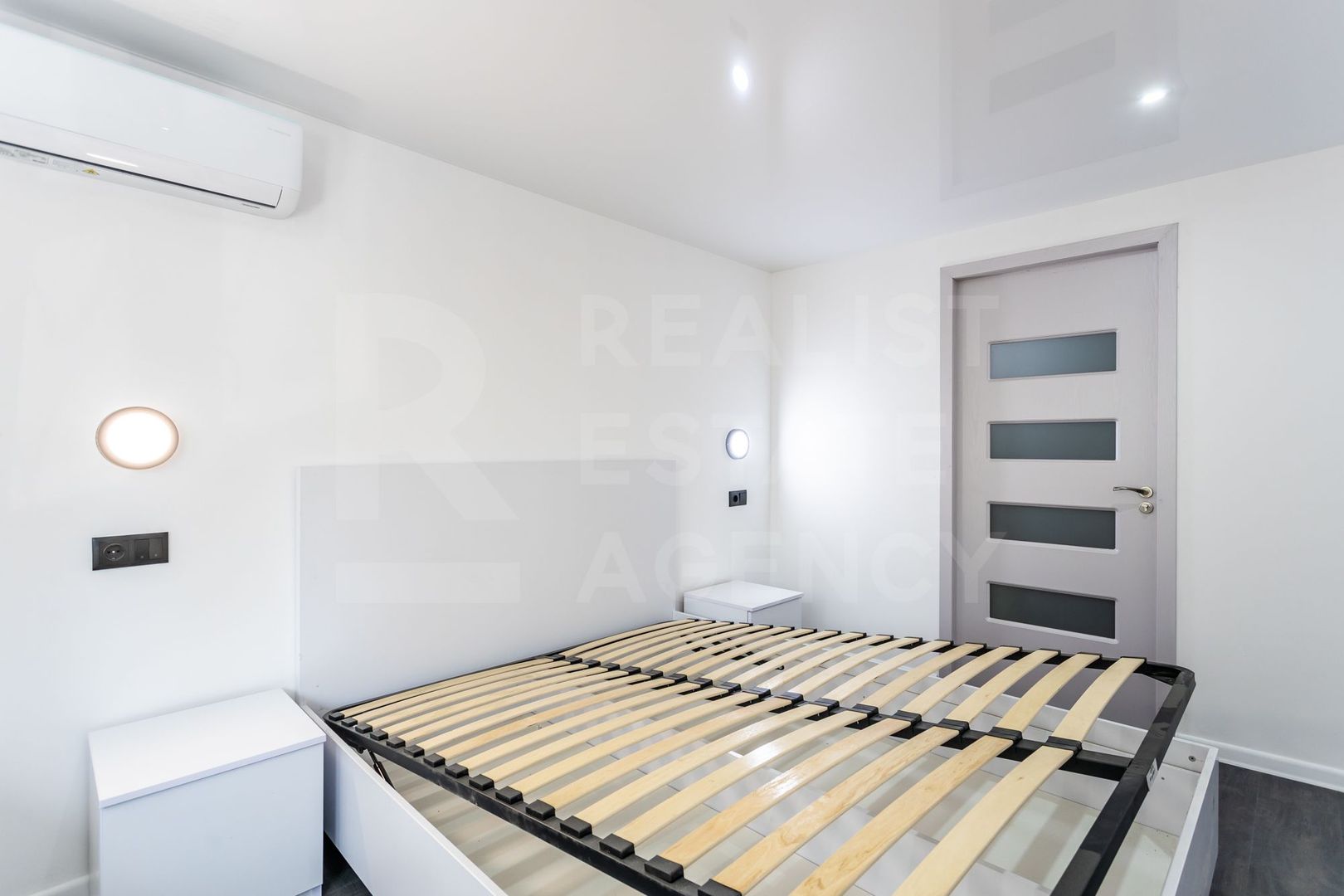 Vânzare, casă, 2 camere, str. Stejarilor, Vadului Vodă - Poză 4