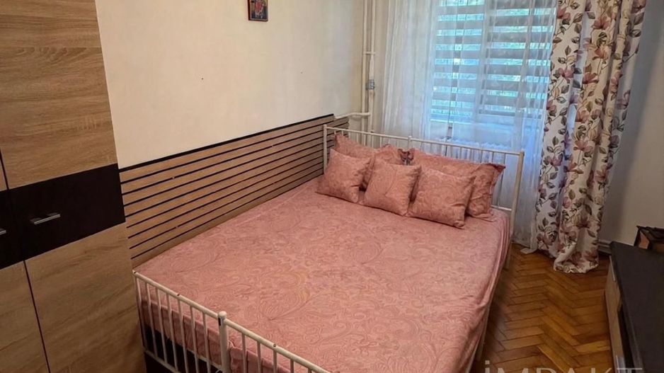 Apartament 3 camere Manasur str Padin - Poză 3