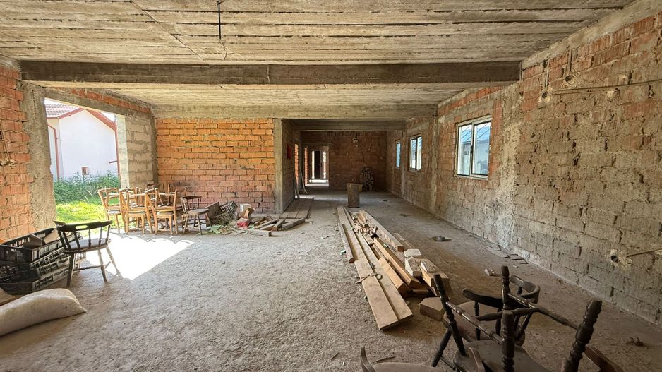 Vanzare casa cu 4 camere+anexe într-o zonă de poveste – Bezdead - Poză 6