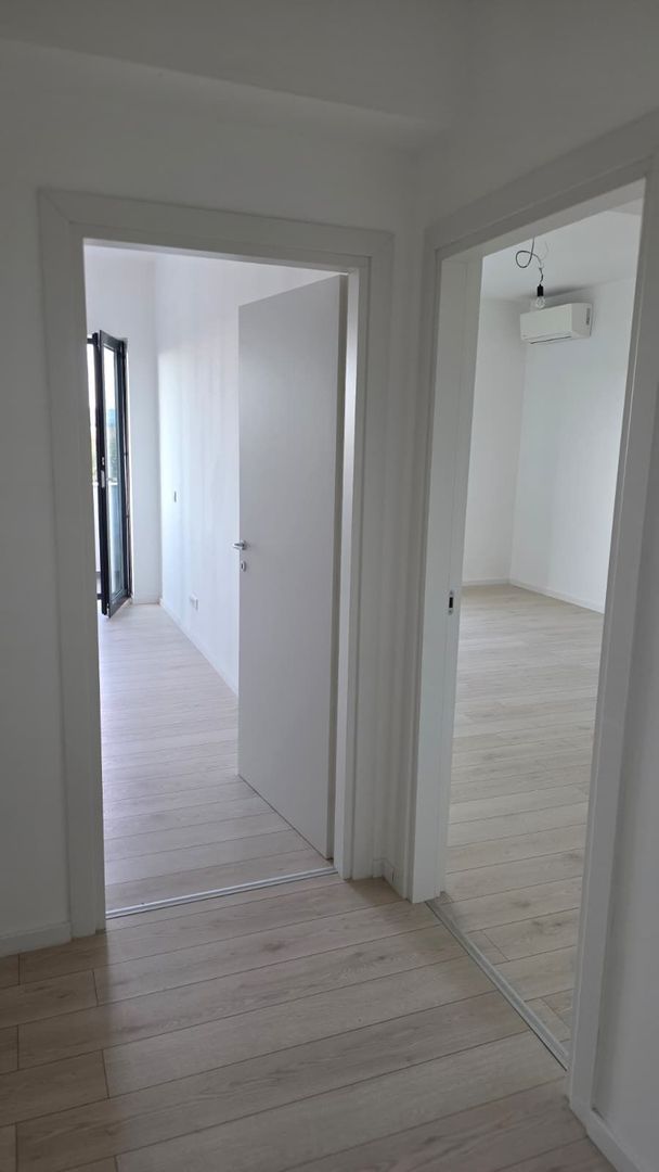 Apartament 3 camere și loc de parcare - Poză 6