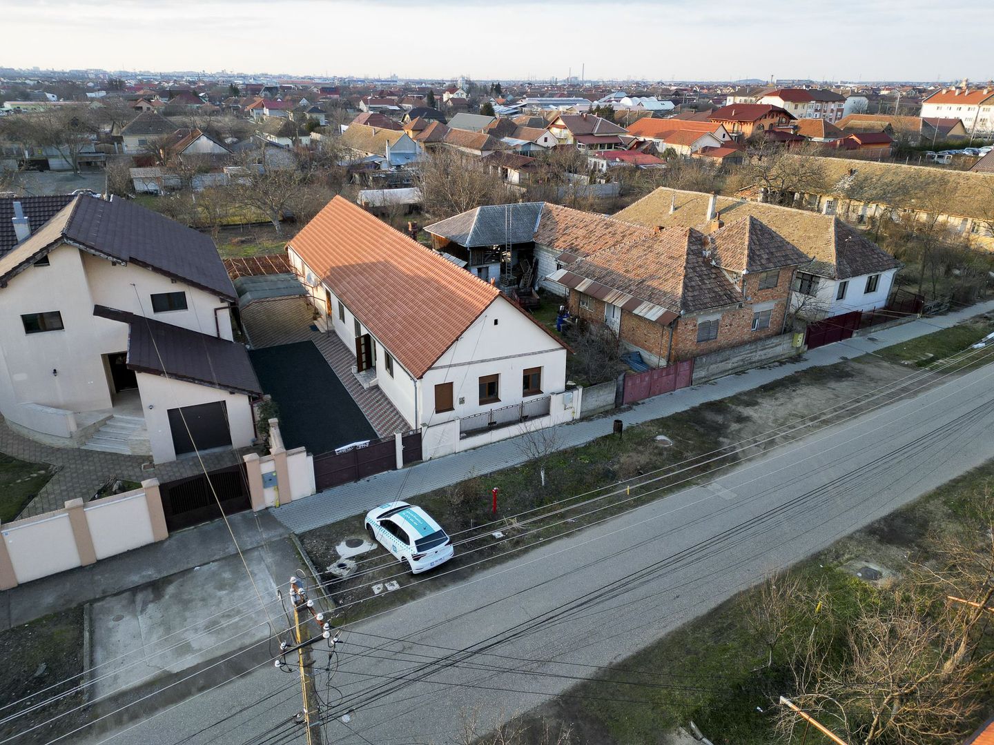 Casă cu 5 camere în Vladimirescu - Poză 30