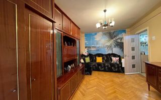 Apartament decomadat cu 3 camere, etaj 2 Cartier Valea Aurie - Poză 11