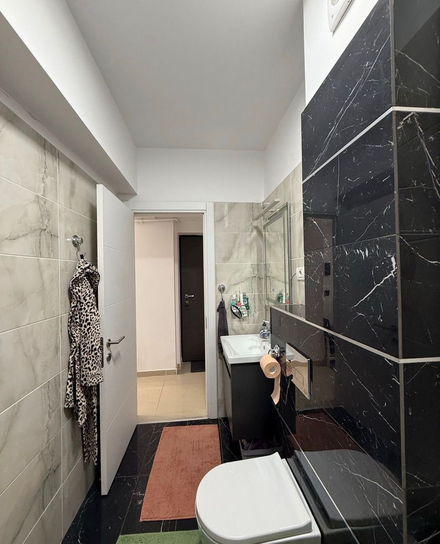 AP. 2 CAMERE - BLOC NOU - 80 MP, MASINA SPALAT VASE, METROU 10 MIN - Poză 8