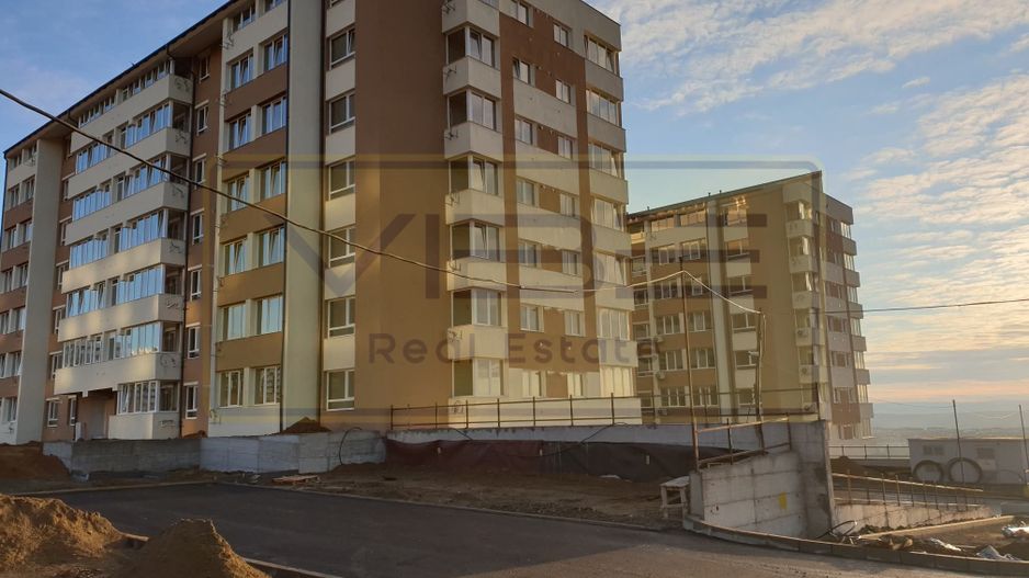 Copou- 3 camere 2 bai- decomandat- modern- parcare acoperita - Poză 3