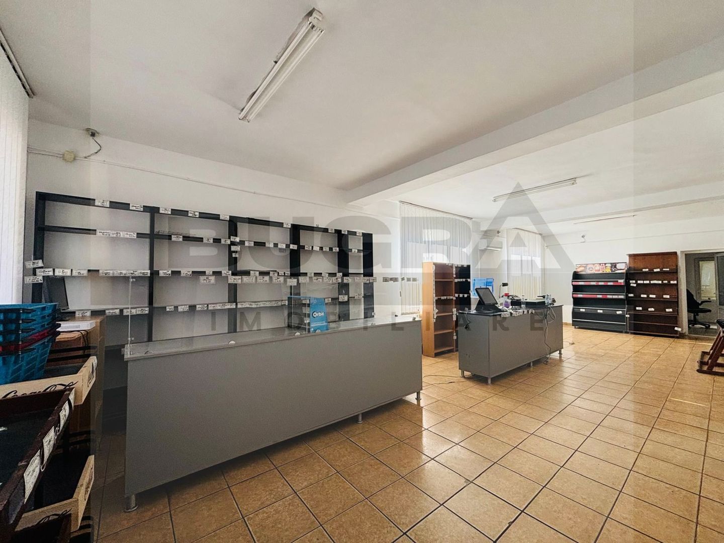Spatiu comercial 90 mp, 2 cai de acces, parcare,  zona str. Oasului - Poză 1