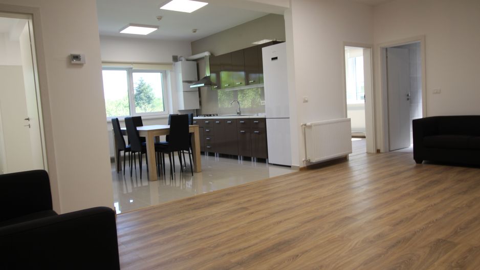 Apartament 4 bedrooms for rent close to Medicina - Poză 1