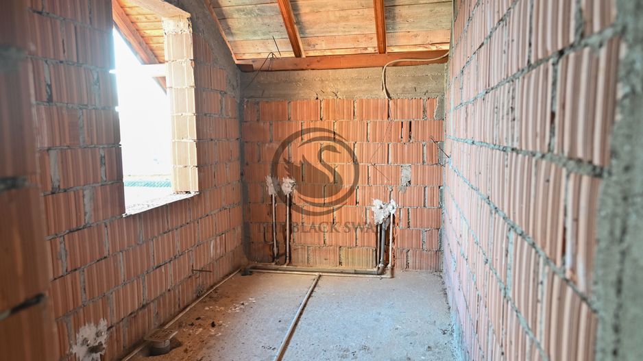Casa la rosu de vanzare | Iordacheanu - Valea Cucului | Comision 0% - Poză 17