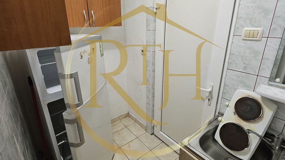 Oferim spre vânzare o garsonieră spațioasă în zona Take Ionescu - Poză 6