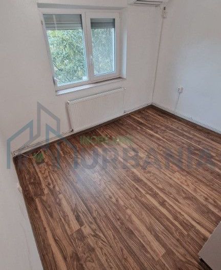 Vând apartament 3 camere, decomandat, in Iasi, str.Vamasoaia, utilat - Poză 5