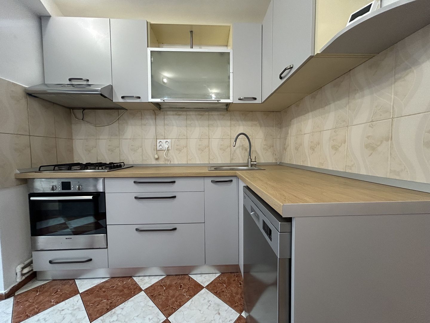 Apartament 3 camere Dacia - centrala termica - mobilat utilat modern - Poză 4