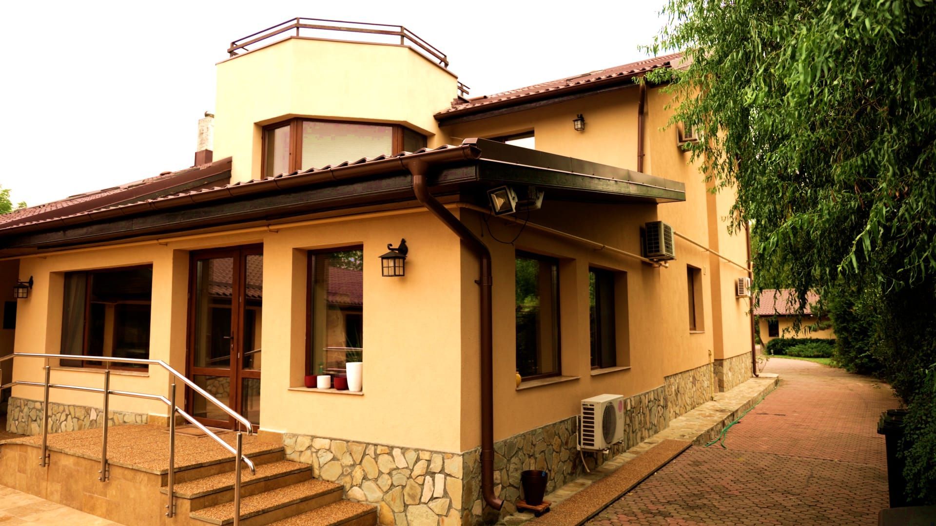 Vila de lux Buftea de inchiriat | 520 mp | teren 2491 mp - Poză 9