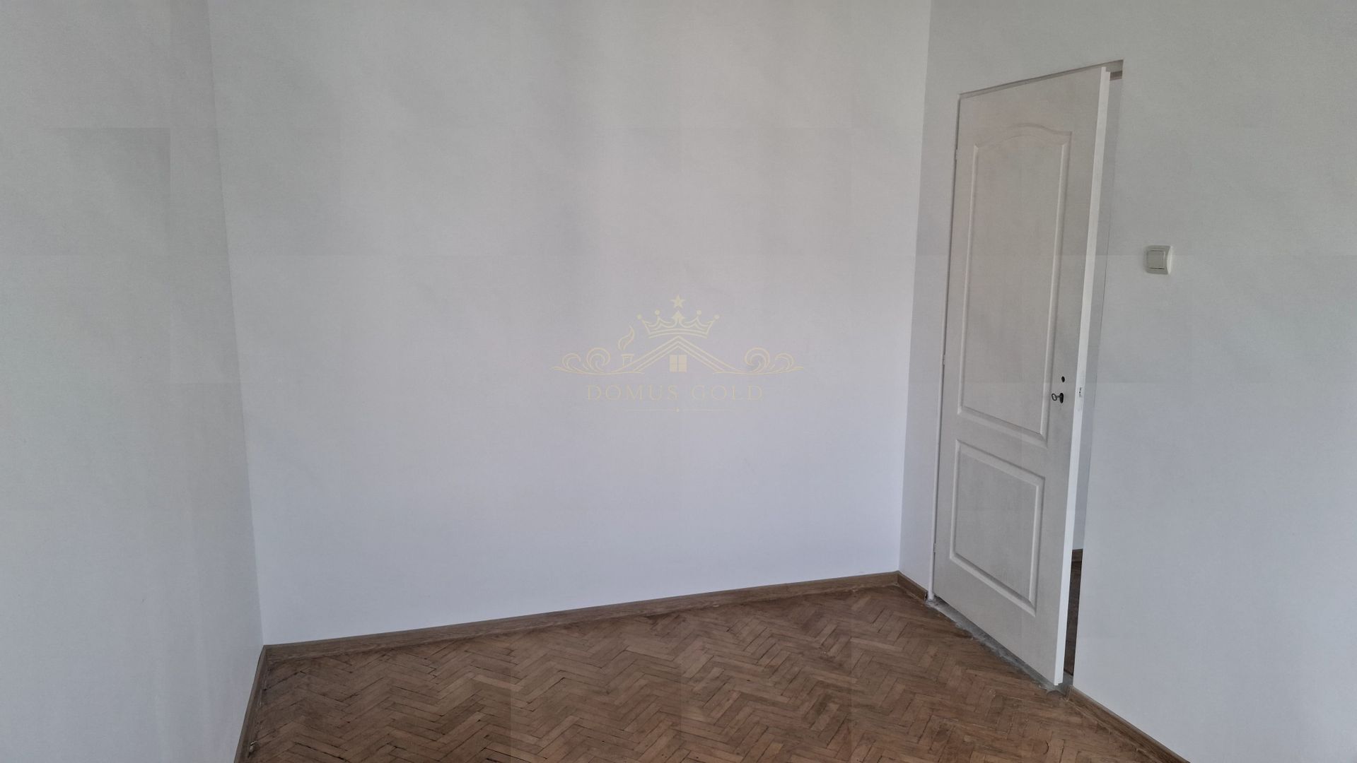 Vind urgent apartament in Turda . - Poză 28