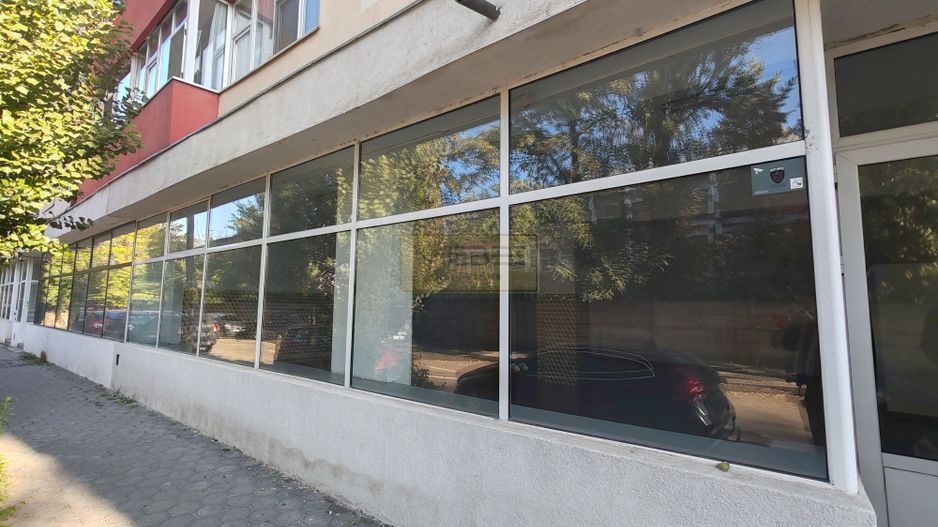 Spațiu comercial - deschidere 10 ml-amenajat! - Poză 1