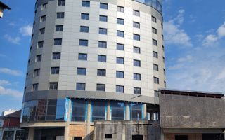 Spațiu comercial de vânzare | Sibiu, Central | 8.800 mp utili - Poză 1