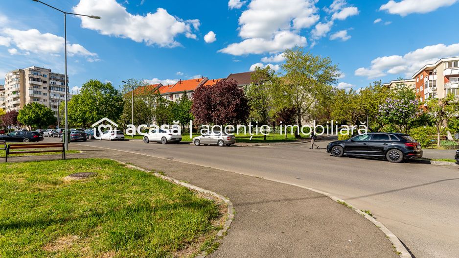 Apartament 3 camere Micalaca 300. Vedere superbă spre Mureș - Poză 14