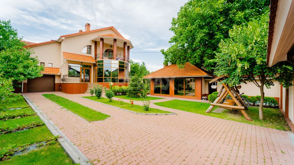 Casă în Chișinău, de vânzare, cu suprafața de 270 m2 pe teren de 6 ari or. Codru. - Poză 1