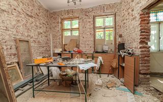 Piata Victoriei Mihalache stradal Corp Casa monument curte comuna - Poză 8