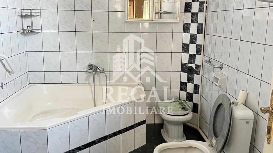 Casă spațioasă de închiriat – ideală pentru muncitori - Poză 15