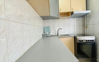 Garsoniera 35 mp, decomandata, centrala proprie, zona Louis Pasteur - Poză 4