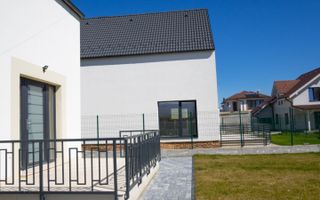 Casa Individuala Moderna cu 4 camere si 316 mp curte, in Cristian - Poză 4