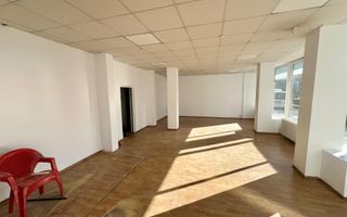 Spatiu comercial 60 mp cu vitrina mare la strada, Valea Aurie - Poză 2