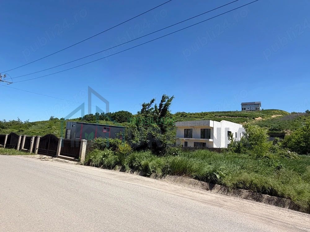 Casă duplex cu teren de 1800 mp, la 1 km de fostul Dedeman, lângă Școala Hlincea, Iași - Poză 1