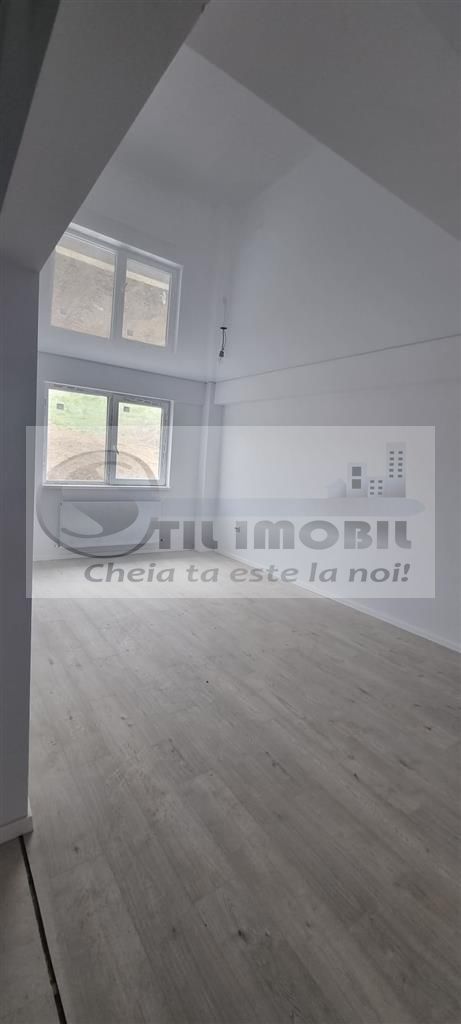 Apartament 2 camere - decomandat - Bucium - Poză 3